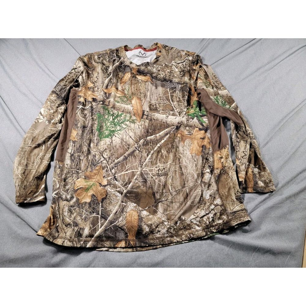 Realtree T-shirt Men's Size XL Long Sleeve Performance Camouflage Scent Control